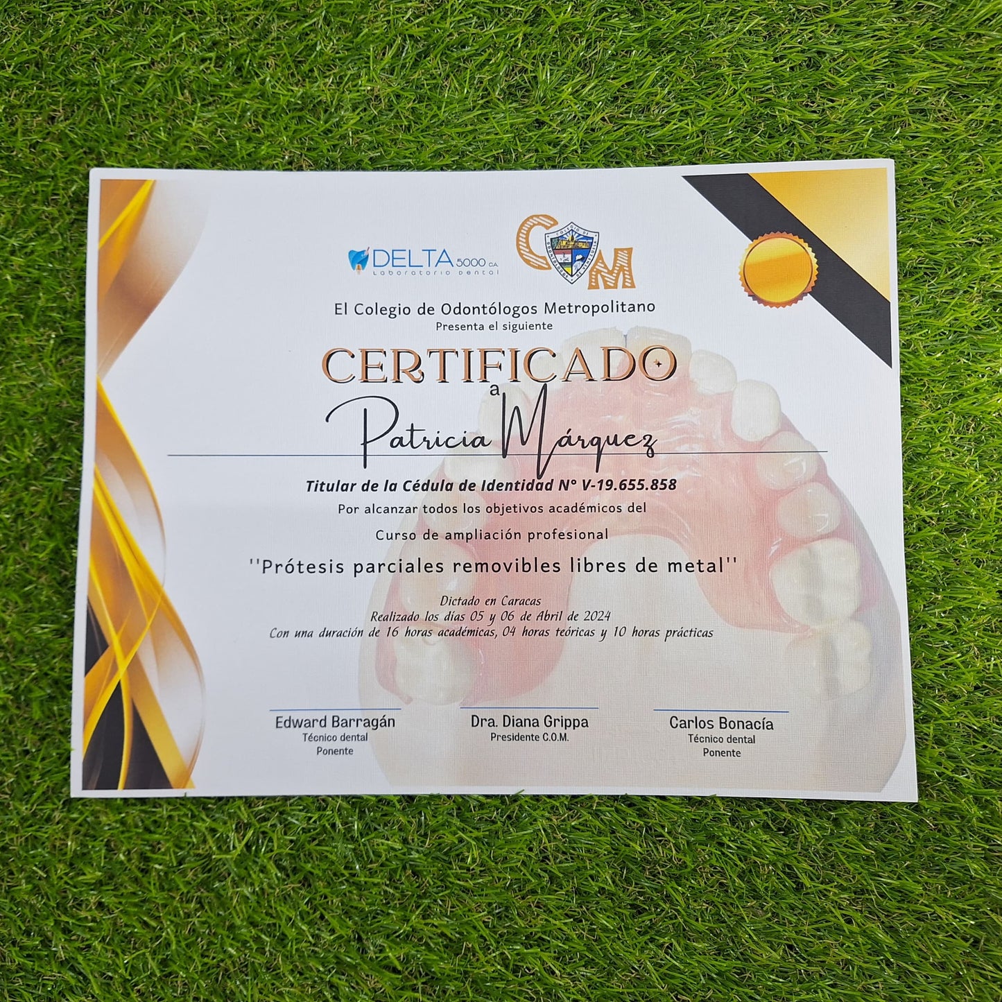 Certificados en cartulina de hilo full color